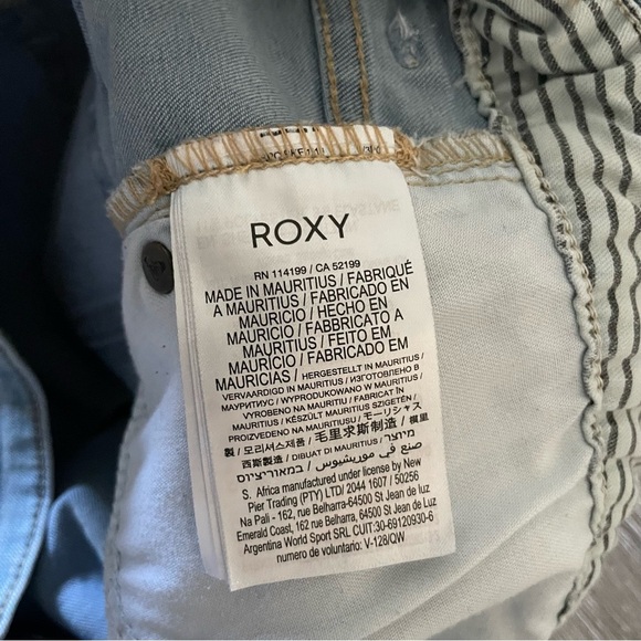 ROXY Sweet Dream Denim Shorts Size 30 Medium wash - Picture 6 of 6